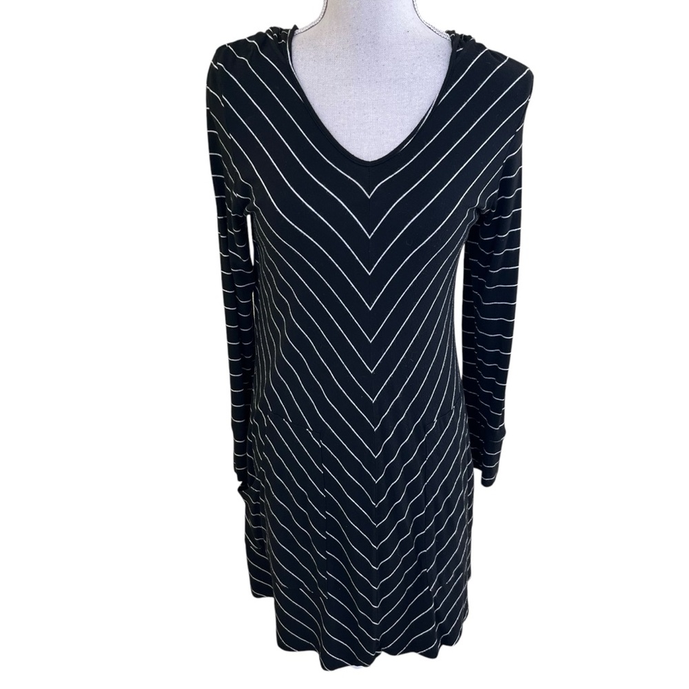 Comfy USA Black with White Chevron Stripes Hooded Long Sleeve Dress S
